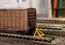 Load image into Gallery viewer, Unpainted Track Bumper - Set of 5 - N Scale