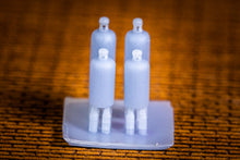 Load image into Gallery viewer, Gas Bottles (4) - HO Scale