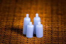 Load image into Gallery viewer, Gas Bottles (4) - HO Scale
