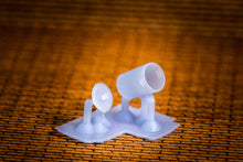 Load image into Gallery viewer, Trash Cans (65pc Variety Pack) – HO Scale