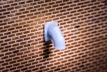 Load image into Gallery viewer, Curved Exhaust Vents (8) - HO Scale