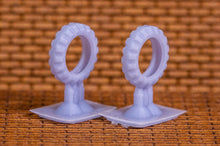 Load image into Gallery viewer, Various Tires & Tire Racks – 48 pack – HO Scale