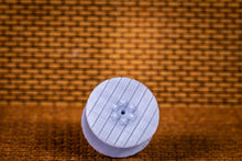 Load image into Gallery viewer, Large Cable Drums (5) - HO Scale