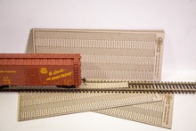 Load image into Gallery viewer, Road crossing flex track insert 3mm spaced curve cut
