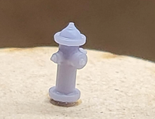 Load image into Gallery viewer, Fire Hydrant (6) - N Scale
