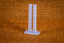 Load image into Gallery viewer, Wall Corner Cap Protector For Rolling Door 25h - Each - HO Scale
