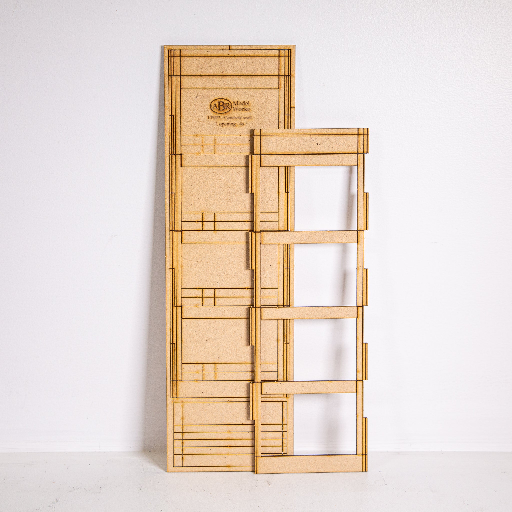 LP022 - HO Scale - Concrete modular model wall panel 1 opening per sto ...