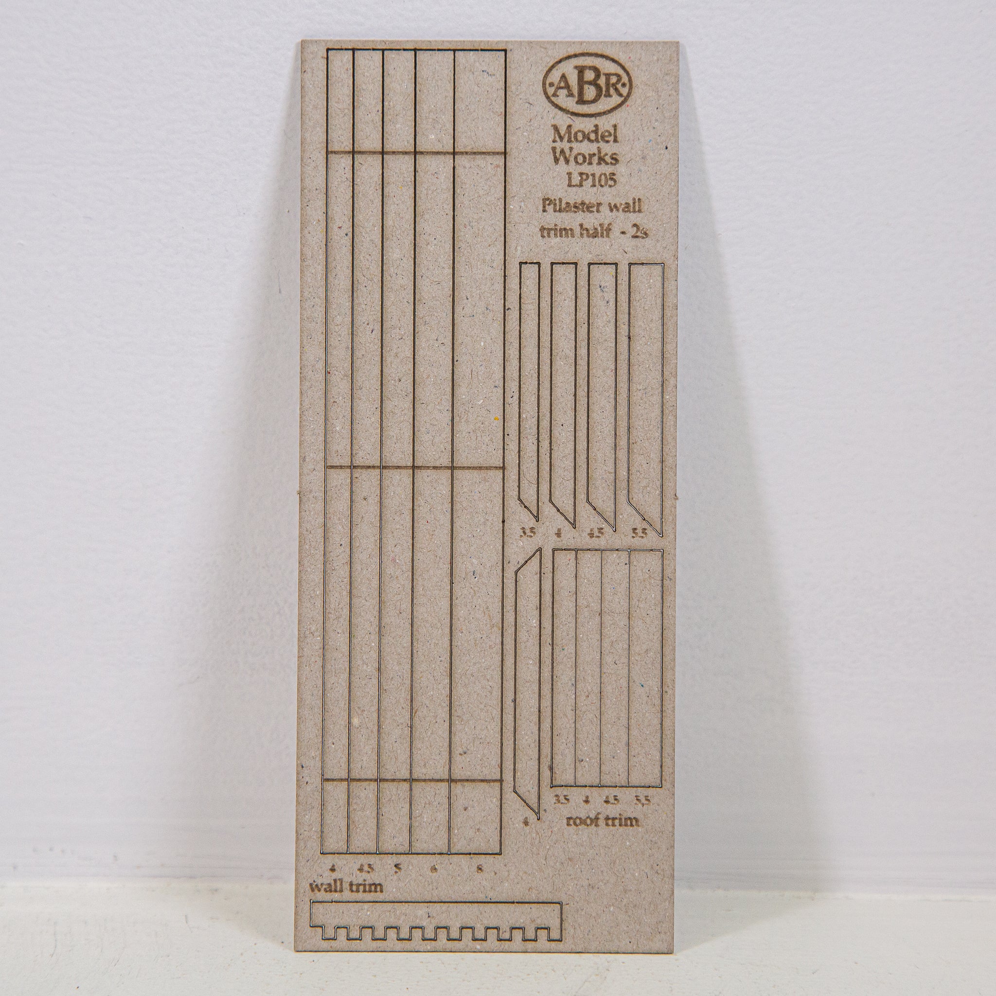 LP105 - HO Scale - Pilaster wall trim for a half-width panel, 2 storey